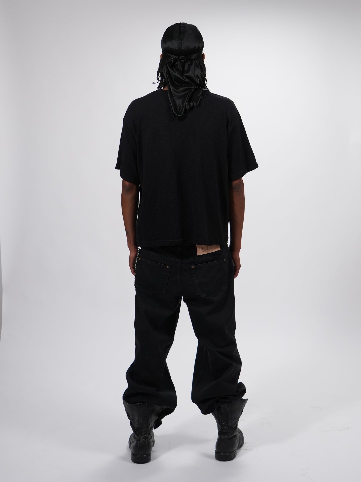 GLOBALLY HATED LINEN T-SHIRT