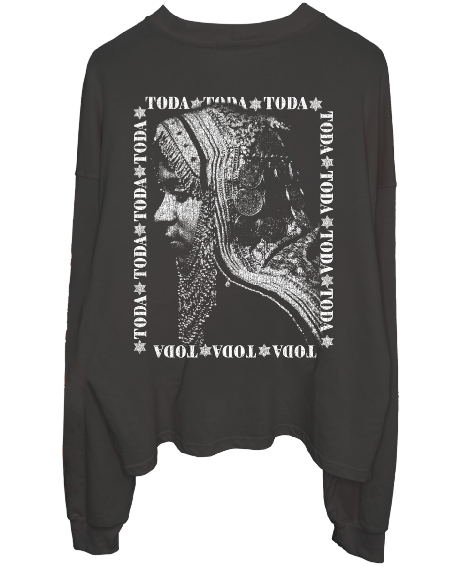 PERSECUTED LONG-SLEEVE