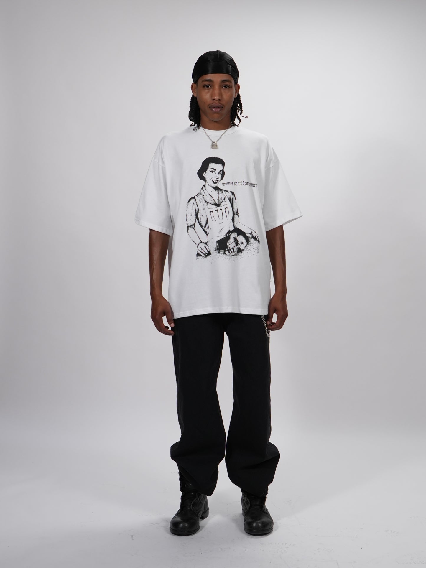 WOMEN SHOULD SERVE MEN OVERSIZED T-SHIRT