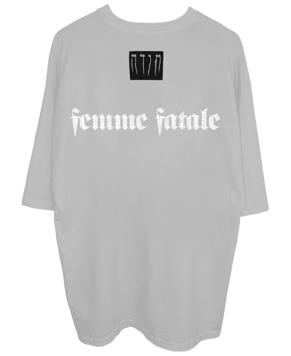 FEMME FATALE OVERSIZED T-SHIRT