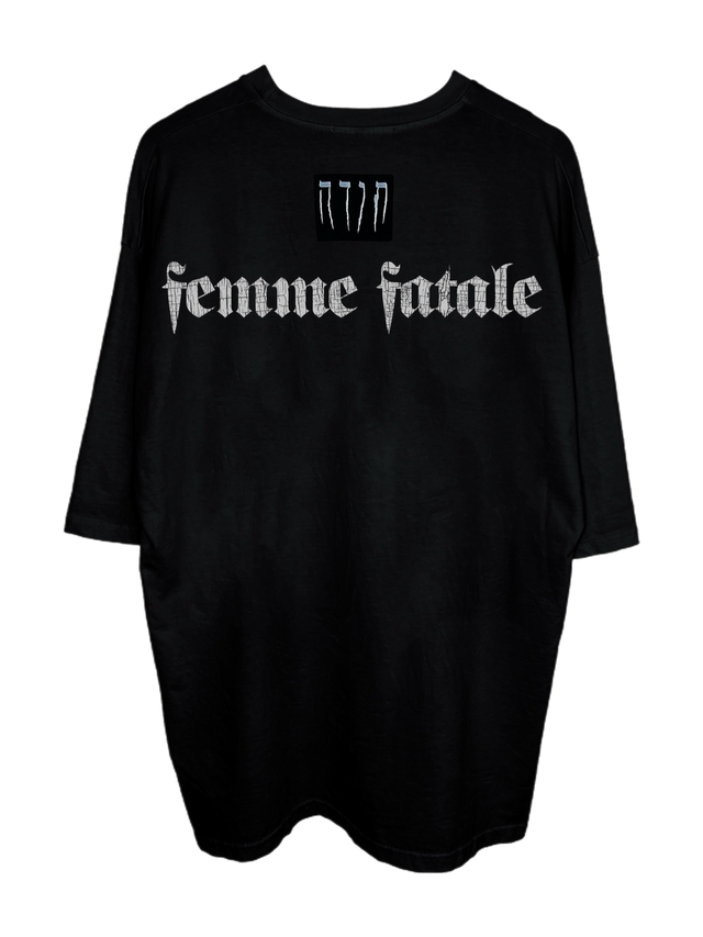 FEMME FATALE OVERSIZED T-SHIRT